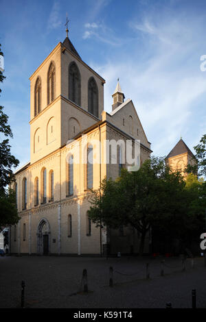 Sankt Gereon, Romanische Kirche , Köln, Nordrhein-Westfalen, Deutschland I Kirche St. Gereon, Köln, Nordrhein-Westfalen, Deutschland Stockfoto