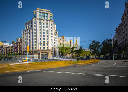 Brunnen auf dem Passeig de Gracia. Barcelona Stockfoto