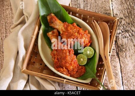 Ayam Rica rica, die Traditionelle spicy Chicken Gericht aus Manado Stockfoto