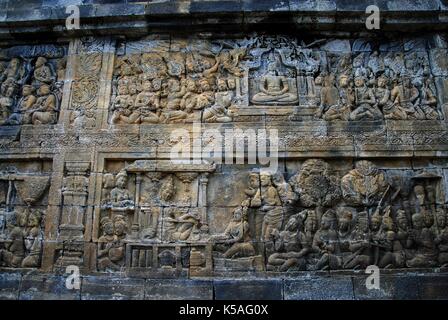 Blick auf den Borobudur Tempel in der Landschaft von Bali, Indonesien Stockfoto