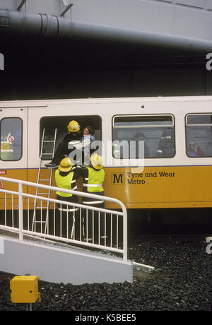 Notfallübung auf dem Tyne und Wear Metro System - chemieunfall Stockfoto