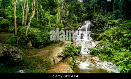 Monthathan Wasserfall, Doi Suthep-Pui Nationalpark, Chiang Mai, Thailand Stockfoto