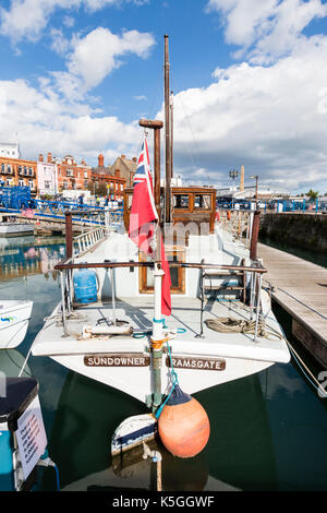 England, Ramsgate. Dünkirchen Schiff, Stern, "Sundowner" in Ramsgate Hafen. Ursprünglich von Charles Lightoller besessen. Tagsüber. Stockfoto