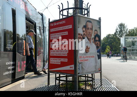 Wien, Österreich. 09. September 2017. Wahlen Plakate zu den nationalen Wahlen auf den Straßen von Wien am 15. Oktober. Im Bild Plakat werbung der SPÖ (Sozialdemokratische Partei Österreichs). Quelle: Franz Perc/Alamy leben Nachrichten Stockfoto