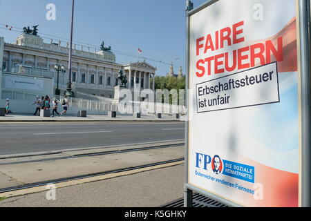 Wien, Österreich. 09. September 2017. Wahl Plakate zu den Nationalratswahlen am 15. Oktober auf den Straßen von Wien. Im Bild Plakat werbung die FPÖ (Freiheitliche Partei Österreichs). Quelle: Franz Perc/Alamy leben Nachrichten Stockfoto