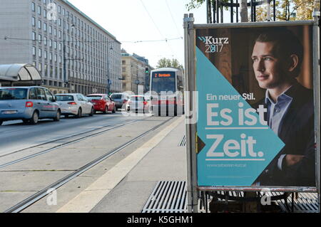 Wien, Österreich. 09. September 2017. Wahlen Plakate zu den nationalen Wahlen auf den Straßen von Wien am 15. Oktober. Im Bild Plakat werbung für "Die neue Volkspartei". Quelle: Franz Perc/Alamy leben Nachrichten Stockfoto