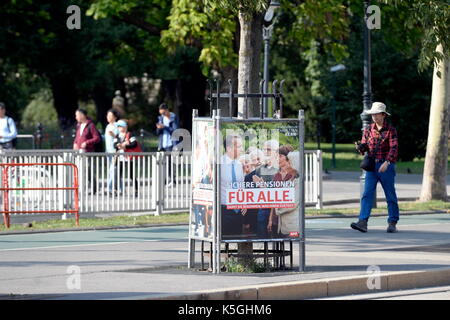 Wien, Österreich. 09. September 2017. Wahlen Plakate zu den nationalen Wahlen auf den Straßen von Wien am 15. Oktober. Im Bild Plakat werbung der SPÖ (Sozialdemokratische Partei Österreichs). Quelle: Franz Perc/Alamy leben Nachrichten Stockfoto