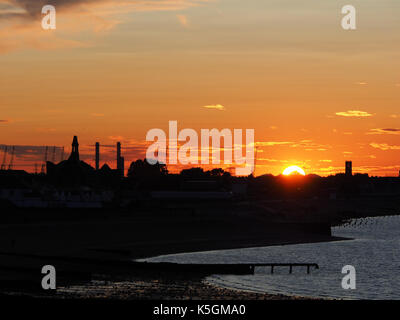 Sheerness, Kent. 9 Sep, 2017. UK Wetter: Ein herrlicher Sonnenuntergang. Credit: James Bell/Alamy leben Nachrichten Stockfoto