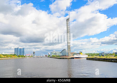 Glasgow, Schottland, Großbritannien. 9. September 2017. UK Wetter. TS Queen Mary liegt am Eingang des Princes' Dock neben dem Glasgow Science Centre, an einem hellen, sonnigen Nachmittag. TS Queen Mary ist ein pensionierter Clyde Dampfgarer 1933 gestartet und nun als Museumsschiff erhalten. Sie war an der William Denny Werft von Dumbarton für Williamson-Buchanan Dampfschiffe gebaut. Die 871 BRT/Dampfer war durch drei direkten Antrieb von Dampfturbinen angetrieben, und 2.086 Passagiere bilden sie die größte (zwar nicht die längste) Exkursion die Turbine auf den River Clyde. Credit: Skully/Alamy leben Nachrichten Stockfoto