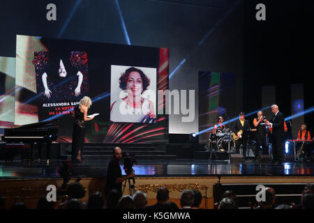 Venedig, 09/09/2017 - Campiello 2017 Award-Abend im Teatro La Fenice - 55th Edition - Digitale Präsentation Präsentation von Alessandra Sarchi Stockfoto