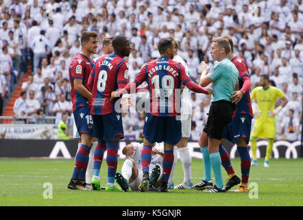 Madrid, Spanien. 09 Sep, 2017. Levante der Spieler während der La Liga Fußball-Match zwischen Real Madrid und Levante im Santiago Bernabeu Stadion Quelle: AFP 7/Alamy leben Nachrichten Stockfoto