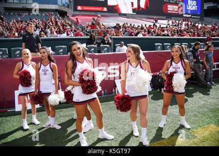 Philadelphia, Pennsylvania, USA. 9 Sep, 2017. Tempel Cheerleader in Aktion gegen Villanova am Lincoln Financial Field in Philadelphia PA Credit: Ricky Fitchett/ZUMA Draht/Alamy leben Nachrichten Stockfoto