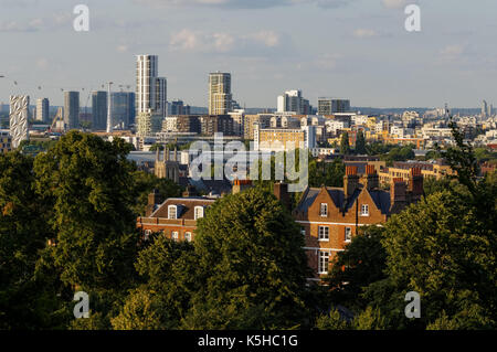 Blick auf die Halbinsel von Greenwich und Canning Town Entwicklung von Greenwich Park, London, England, Vereinigtes Königreich, Großbritannien Stockfoto