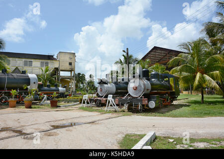 REMEDIOS, Kuba - 27. JULI 2016: Gebäude und Züge im Museum der Zuckerindustrie und Museum von Dampf in Remedios, ist eine alte Mühle mit kubanischen Zucker Stockfoto