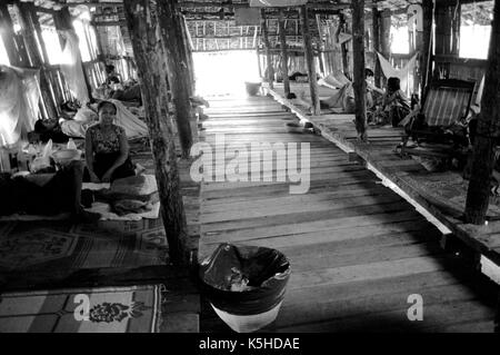 Stationäre Abteilung an einem thailändischen Medècins Sans Frontiéres Krankenhaus in Mawker birmesische Flüchtlingslager im Nordwesten von Thailand. September, 1996. Stockfoto