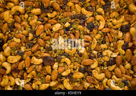 Gemischte Nüsse, Samen und getrocknete Früchte Stockfoto