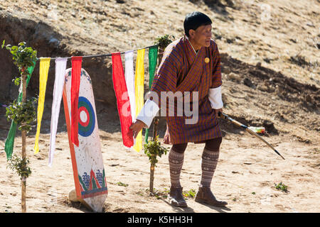 Lokale Bogenschießen Wettbewerb in Phobjikha Tal, westlichen Bhutan Stockfoto