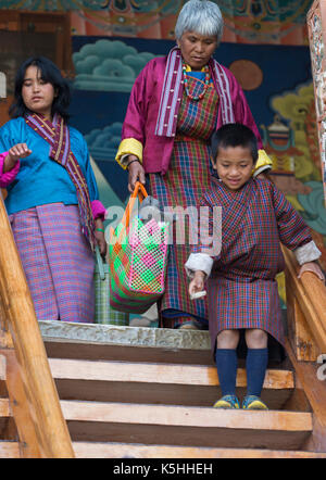 Punakha Drubchen (historische Feier) und Tsechu (religiöse Feier) in Punakha Dzong, westlichen Bhutan. Stockfoto