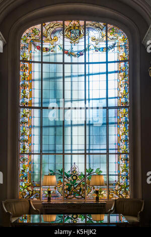 Innenraum des Shangri-La Hotel in der Rue d'Iéla im 8. Arrondissement, Paris Stockfoto