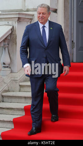 Der ehemalige Vizepräsident Al Gore kommt an Somerset House für die UK Premiere der Fortsetzung zu seinem Oscar-preisgekrönten Umwelt Dokumentarfilm "Eine unbequeme Wahrheit" Mit: der ehemalige Vizepräsident Al Gore Wo: London, Großbritannien Wann: 10 Aug 2017 Quelle: Dinendra Haria/WENN.com Stockfoto