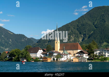 Rottach-Egern am Tegernsee, Oberbayern, Bayern, Deutschland | Rottach-Egernbeach am Tegernsee, Oberbayern, Bayern, Deutschland Stockfoto