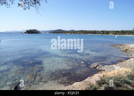 Mittelmeer in der Nähe von la Londe les Maures, Südfrankreich. Stockfoto