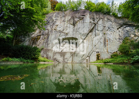 Das berühmte Löwendenkmal in Luzern (Schweiz) Stockfoto