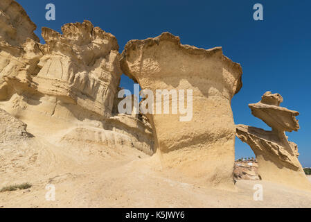 Wüstenhaft Landschaft von Erosion, Felsen, natürliche Formationen in Bolnuevo, Murcia, Spanien. Stockfoto