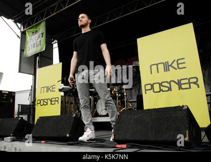 Mike Posner führt die Vans Warped Tour 2010 Seaside Park Juni 27,2010 Ventura, Kalifornien. Stockfoto