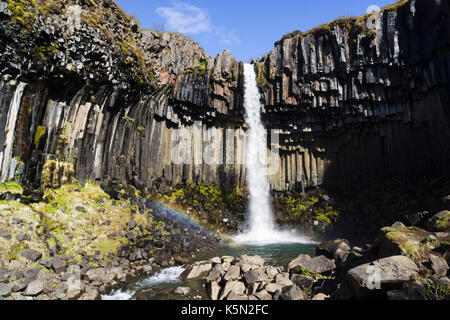 Svartifoss Wasserfall, Skaftafell, Vatnajökull Nationalpark, Island. Stockfoto