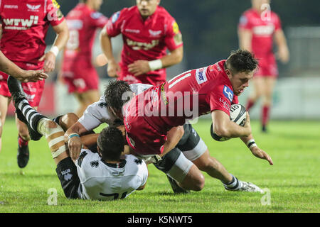 Parma, Italien. 9. September 2017. Scarlets' Flügel Steff Evans bricht ein im Spiel gegen Zebre in Guinness Angriff PRO 14 Rugby Meisterschaft. Massimiliano Carnabuci/Alamy leben Nachrichten Stockfoto