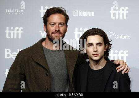 Toronto, Kanada. 08 Sep, 2017. Armee Hammer und Timothee Chalamet während der "Rufen Sie mich, indem Sie ihren Namen "fotoauftrag während der 42 Toronto International Film Festival bei Bell Lightbox am September 08, 2017 in Toronto, Kanada | Verwendung der weltweiten Kredit: dpa/Alamy leben Nachrichten Stockfoto