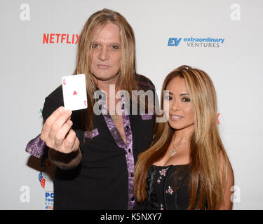 Musiker Sebastian Bach besucht Ed Asner Freunde Celebrity Poker Turnier, Autismus Gesellschaft Hayworth Los Angeles Showroom Citigroup Center Los Angeles September 9,2017. Stockfoto