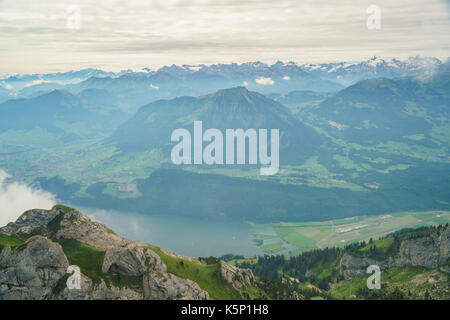 Tolle Landschaft mit See über den Pilatus, Luzern, Schweiz Stockfoto