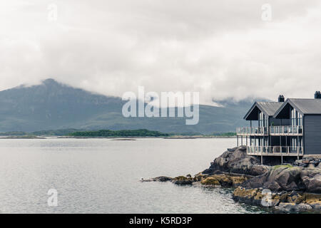 Einsames Haus auf der Insel Stockfoto