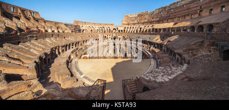 Panoramablick auf Arena, Kolosseum, Rom, Italien Stockfoto