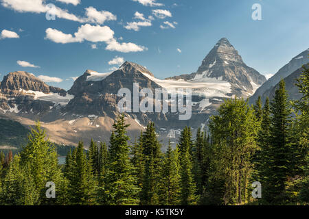 Mount Assiniboine, Mount Assiniboine Provincial Park, der Kanadischen Rocky Mountains in British Columbia, Kanada Stockfoto