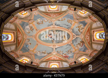 MDINA, MALTA - 21. AUGUST 2017: Die Kirche der Verkündigung auch bekannt als die Karmeliterkirche ist eine barocke Kirche des Klosters Unserer Lieben Frau von Mou Stockfoto