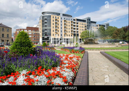 Die BBC-Gebäude und Brunnen von Queens Gardens in Kingston upon Hull, Großbritannien Stadt der Kultur 2017 Stockfoto