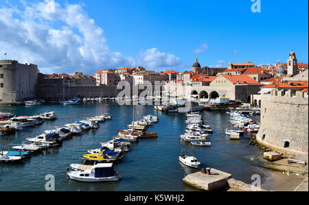 Dubrovnik Blick auf den alten Hafen von Ploce Gate Bridge Stockfoto