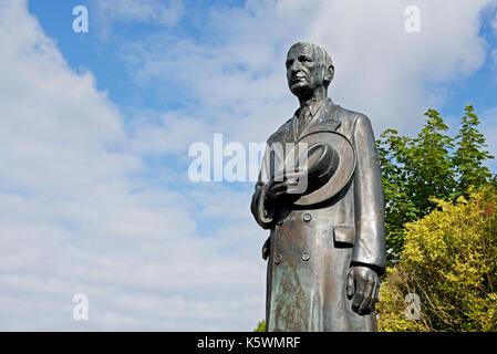 Statue von Eamon de Valera, vor dem Gerichtsgebäude, Ennis, County Clare, Irland Stockfoto