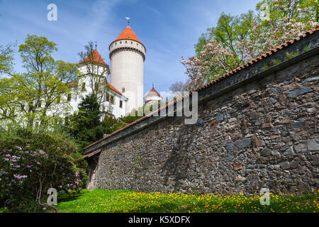 Fassade in Konopiste, Schloss in der Tschechischen Republik. Es wurde im 1280 gegründet und zwischen 1889 und 1894 renoviert Stockfoto