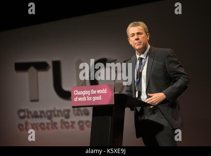 Mark Serwotka, Generalsekretär der öffentlichen und kommerziellen Services Union, Adressen der TUC-Konferenz in Brighton Stockfoto