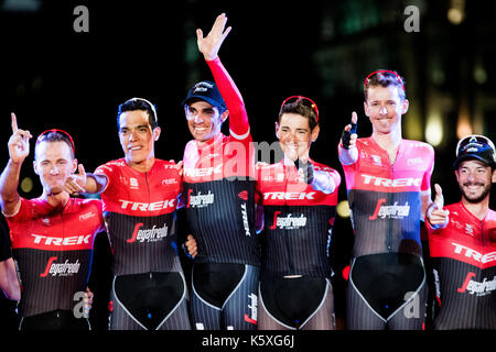 Madrid, Spanien. 10. September, 2017. Alberto Contador (Trek) auf dem Podium wie Gewinner der kämpferischsten Klassifizierung der Tour durch Spanien (Vuelta a España) zwischen Madrid und Madrid am 10. September 2017 in Madrid, Spanien. © David Gato/Alamy leben Nachrichten Stockfoto