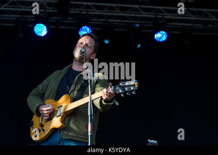 Thornhill, Schottland, Großbritannien - 1 September, 2017: Jan Scott Wilkinson des Englischen indie rock Band British Sea Power bei Tag 1 von elektrischen Feldern Festival Stockfoto