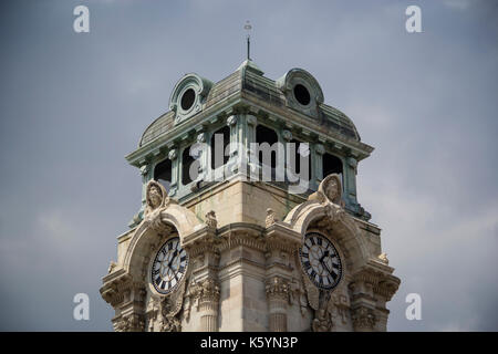 Die Pachuca Monumental Clock, auch bekannt als die Pachuca Clock, ist ein Uhrturm in der Stadt Pachuca de Soto. Stockfoto