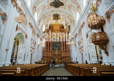 Luzern, 16.Juli: Innenansicht des Luzern Jesuitenkirche am 16.Juli 2017 in Luzern, Schweiz Stockfoto