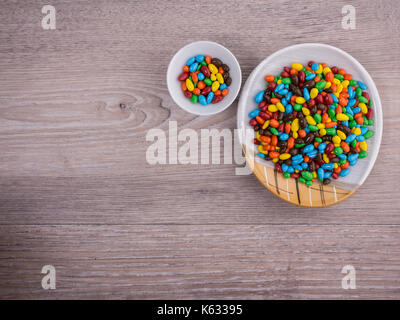 Choc beschichtet Sonnenblumenkerne Schokolade. Stockfoto