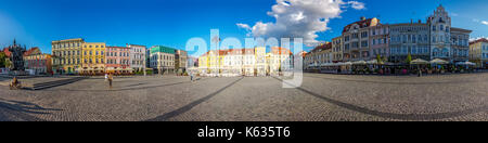 Bydgoszcz, Polen - August 2017: Panoramabild von Menschen zu Fuß in die Altstadt Stockfoto