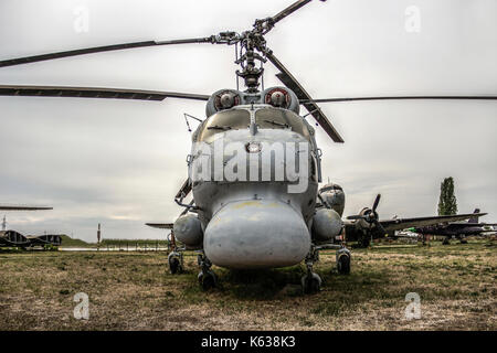 Das Luftfahrtmuseum Belgrad - Kamov Ka-25 sowjetischen Marine Hubschrauber (NATO-Codename: Hormon) Stockfoto